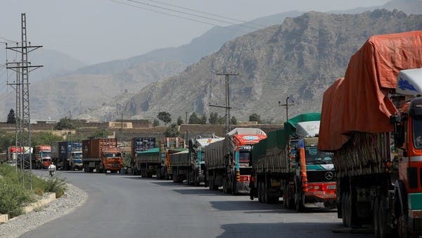 Afghan Taliban criticizes closure of main border crossing with Pakistan after clashes