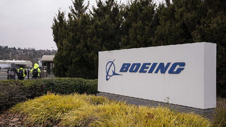 U.S. regulator says 4 missing bolts led to Boeing door incident