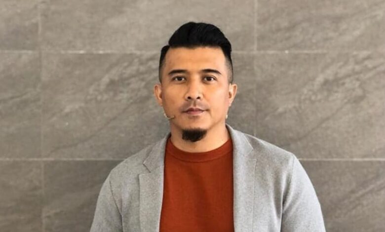 Aaron Aziz's face and AI-generated voice used to sell T-shirts, actor files police report