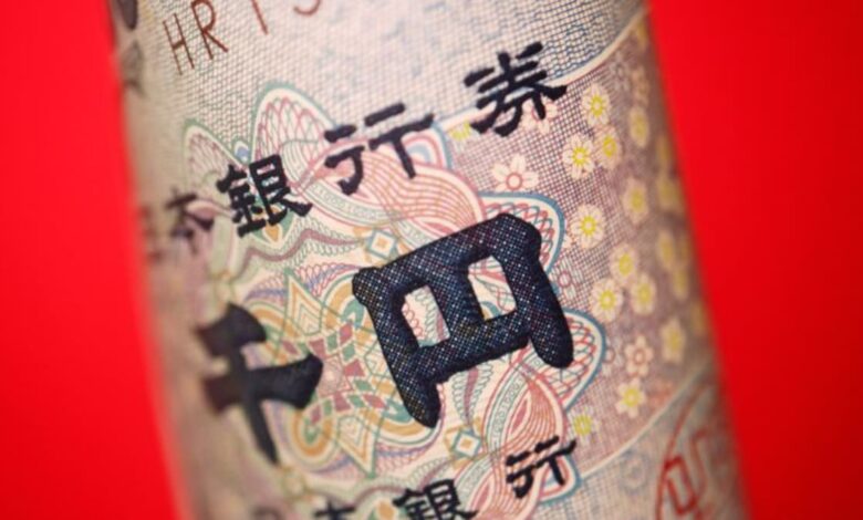 Analysis:Weak yen may actually deter Bank of Japan from hiking rates soon