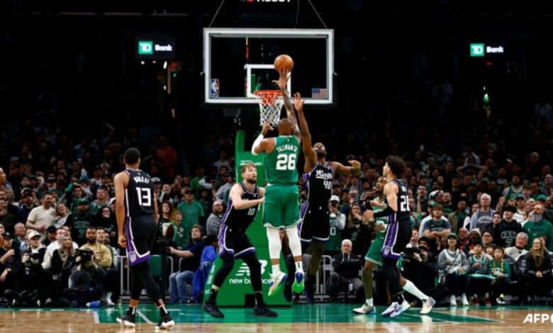 Celtics hold off Fox, Kings to extend NBA win streak