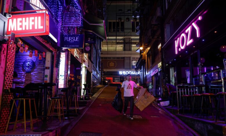 Hong Kong a ghost town over Easter with record jaunts to China