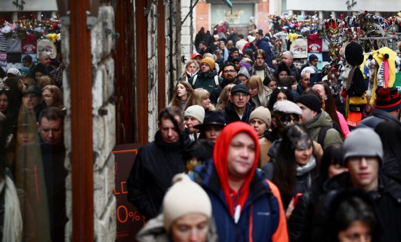 Overcrowded Venice introduces first payment charge for tourists