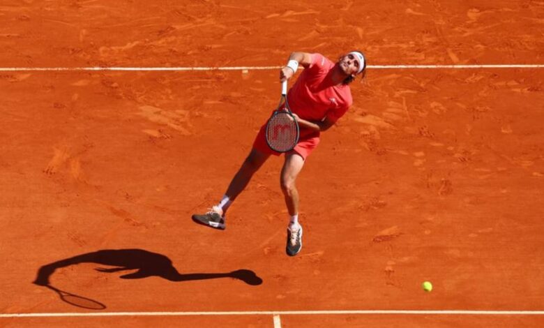 Tsitsipas knocks out Sinner to reach Monte-Carlo final