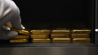 Vietnam central bank delays gold auction due to lack of interest