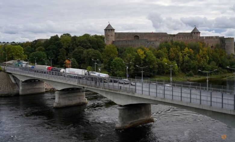 Estonia says Russia removed navigation buoys on border river