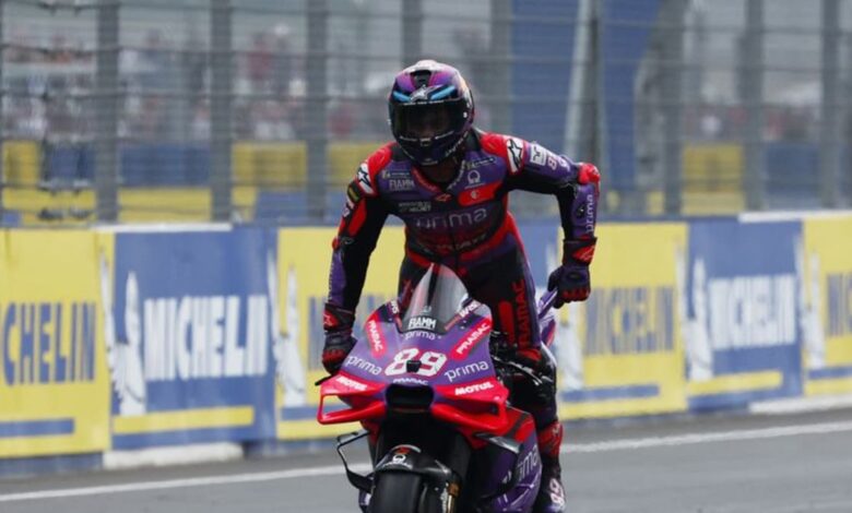 Martin wins French GP after intense battle with Bagnaia and Marquez