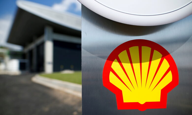 Shell plans job cuts in offshore wind business