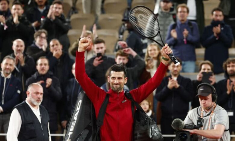 Djokovic credits crowd with getting him through French Open late, late show