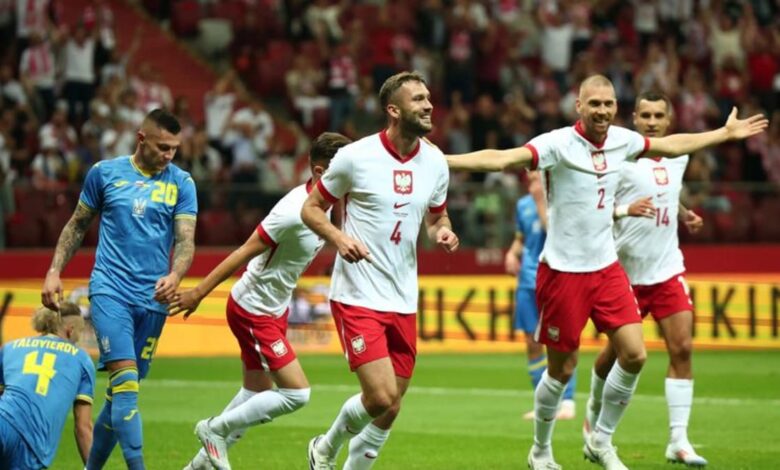 Poland beat Ukraine 3-1, but Milik a doubt for Euros with injury