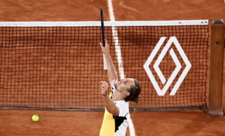 Zverev survives Griekspoor marathon to advance