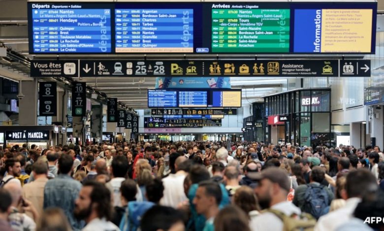 Arson attacks on French rail threaten weekend chaos