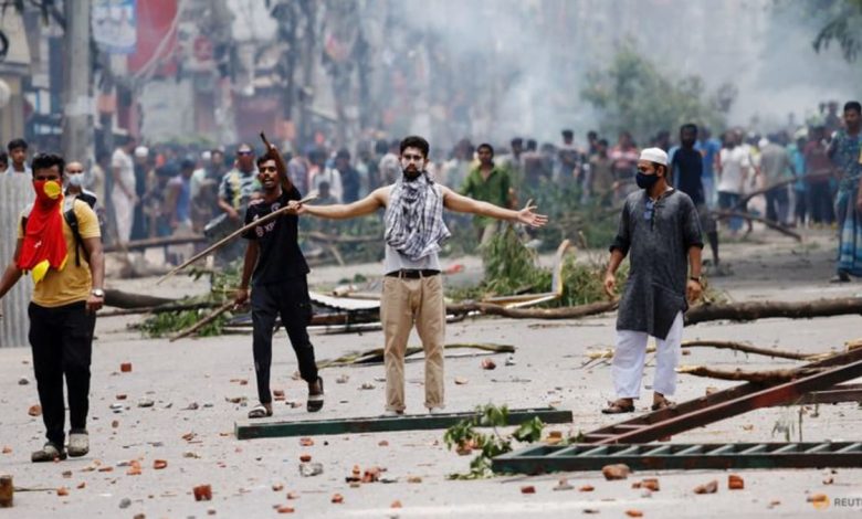 Bangladesh army out in force as police fire on demonstrators