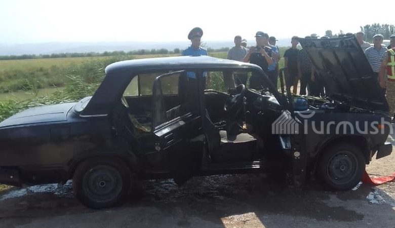 Car with four people falls into canal in Aksy district, school student dies