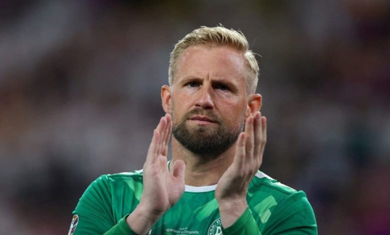 Celtic sign Denmark goalkeeper Schmeichel