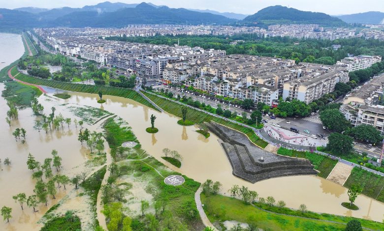 China allocates 350 million yuan to support three flood-hit provinces