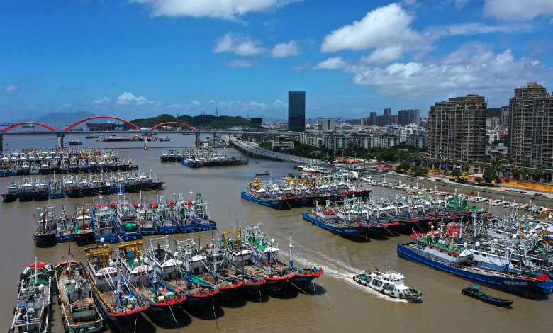 China issues this year's first red alert for typhoon, E China gears up