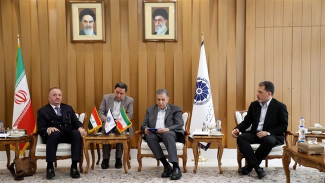 President of Iran Chamber of Commerce, Industries, Mines, and Agriculture (ICCIMA) Samad Hassanzadeh has voiced the willingness of Iranian private sector to invest in the electricity and industry sectors of neighboring Iraq.