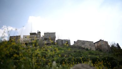 Israeli settlers dig in despite int'l scrutiny near UNESCO's Battir