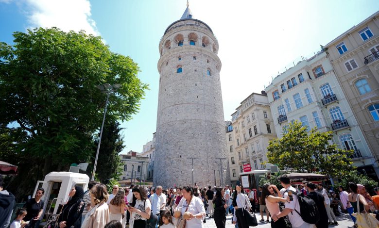 Istanbul sees fresh record with 5.2M tourists in first 4 months