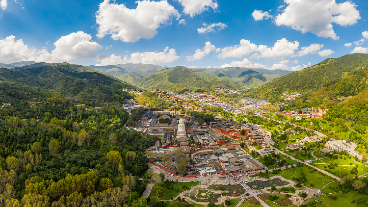 Live: Take in the spectacular view of Mount Wutai