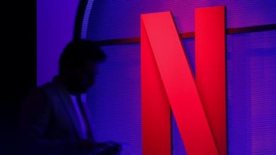 Netflix beats subscriber targets but cautions on next quarter