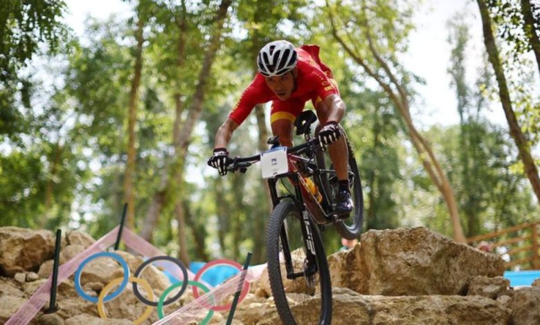 Path to gold fast and slippery for mountain bikers