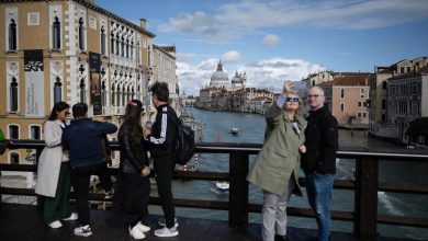 Venice begins ticketing system trial in bid to combat overtourism