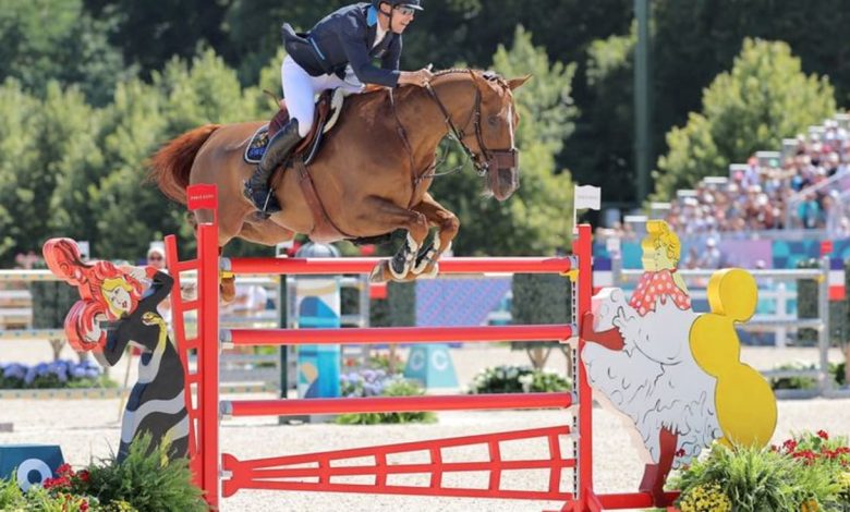 Equestrian-Sweden's Von Eckermann falls in showjumping final