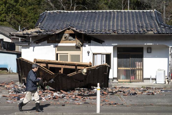 Japan warns about increased threat of massive earthquake