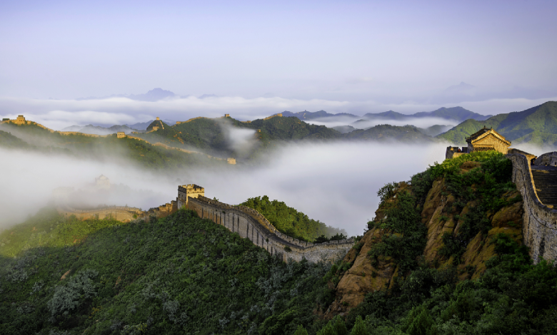 Live: Explore the majestic Jinshanling section of the Great Wall