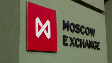 Moscow Exchange temporarily halts trading