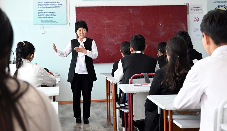 Schools in Kyrgyzstan lack 1335 teachers