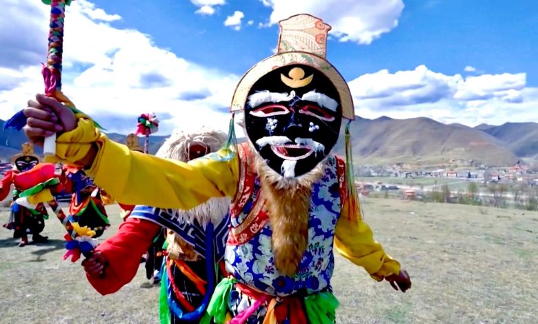 Tibetan opera shines in modern times