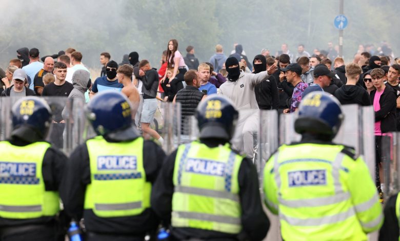 UK PM Starmer warns anti-Muslim rioters with severe punishment