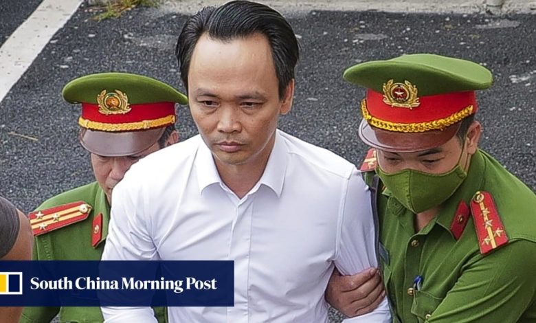 Vietnamese billionaire who defrauded stockholders out of US$150 million, sentenced to 21 years