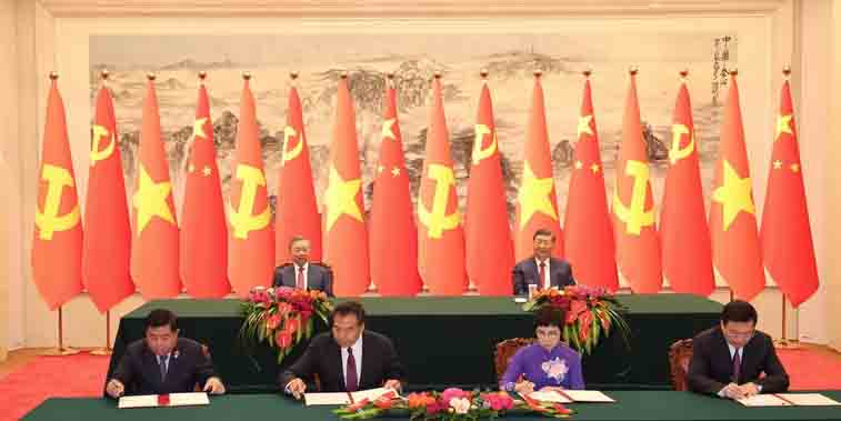 Xi, Lam witness signing of China-Vietnam cooperation documents