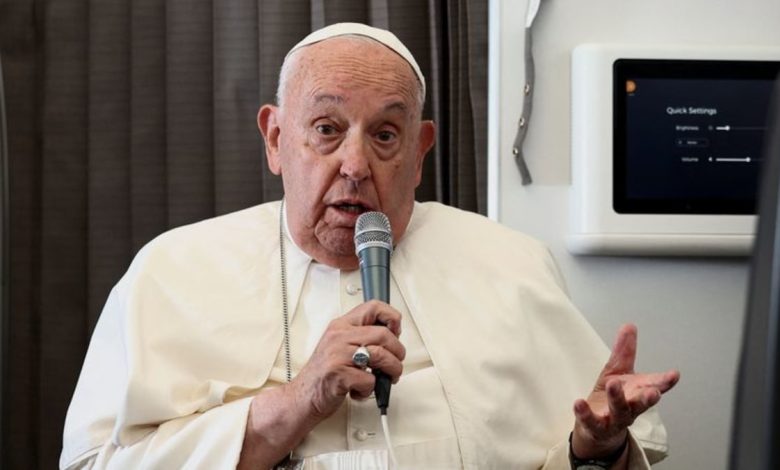 Pope Francis decries deaths of Gaza children in Israeli bombings