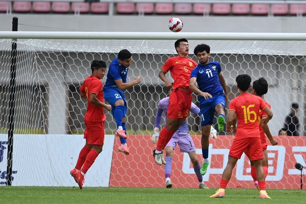 (SP)CHINA-CHANGSHA-FOOTBALL-INTERNATIONAL FRIENDLY-UZB VS CHN (CN)