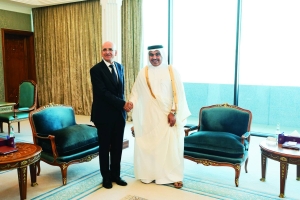 Al-Kuwari meets Turkiye's minister of treasury and finance