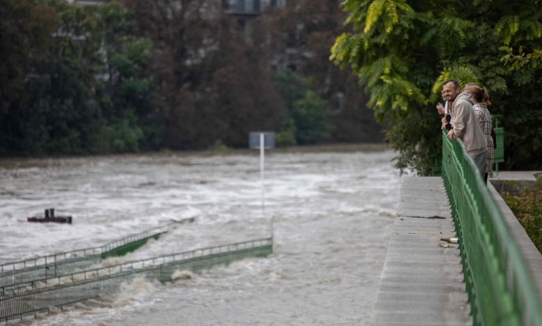 EU chief pledges billions in swift aid to flood-hit Central Europe