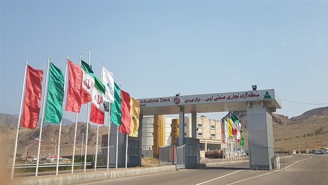 Iran and neighboring Armenia have exchanged as much as 885,719 tons of non-oil products at the worth of over $192 million in the five Iranian calendar months to late August, according to a recent report by the Islamic Republic of Iran Customs Administration (IRICA).