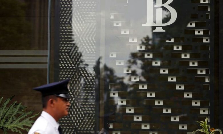 Indonesia central bank holds rates as global uncertainties re-emerge