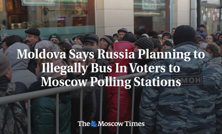 Moldova Says Russia Planning to Illegally Bus In Voters to Moscow Polling Stations