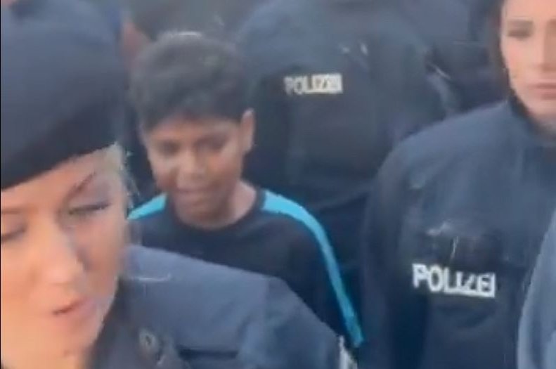Outrage after German police detain 10-year-old at Gaza protests