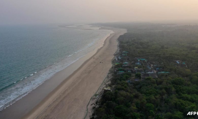 Schools shut, tourists asked to leave as eastern India braces for cyclone