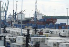 US dockworkers return to ports after three-day strike