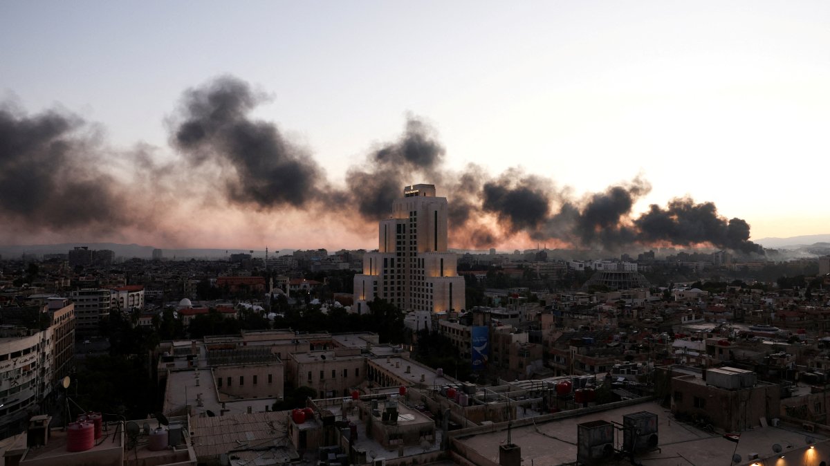 Covert air op smuggled Assad out of Syria as anti-regime forces advanced