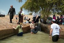 Illegal Israeli settlers turn off water taps on Palestinians in Jericho