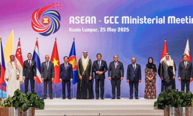 ASEAN Summits in Malaysia Steers Strategic Cooperation in Multipolar World NSN Asia 3025